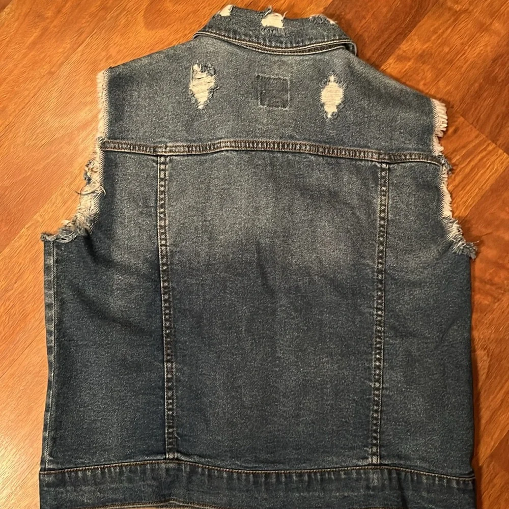 New Wild Fable distressed denim vest - Picture 11 of 16